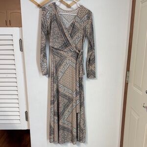 Elegant Beige and Gray Patterned Maxi Dress